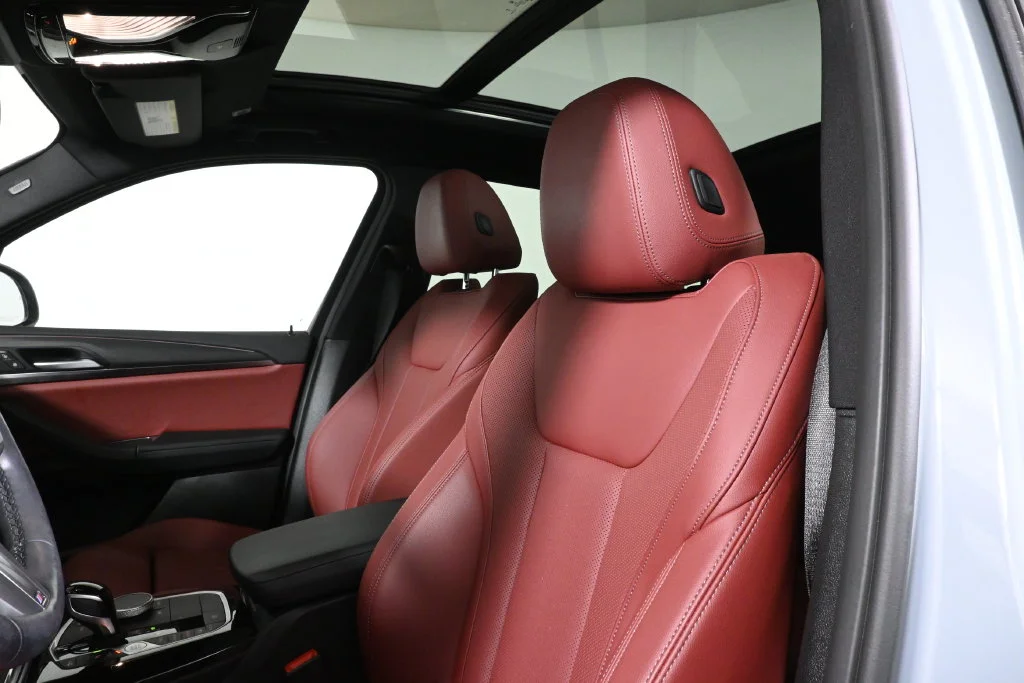 Certified Used 2024 Gray BMW xDrive30i image 5