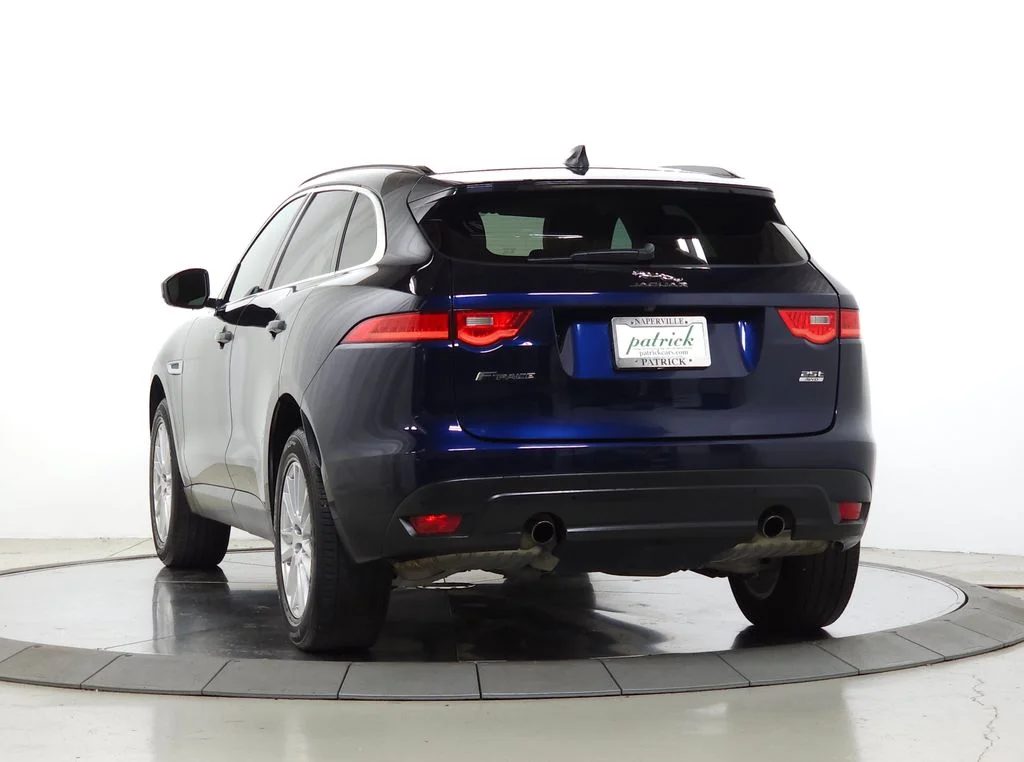 Used 2020  Jaguar 25t Prestige image 3