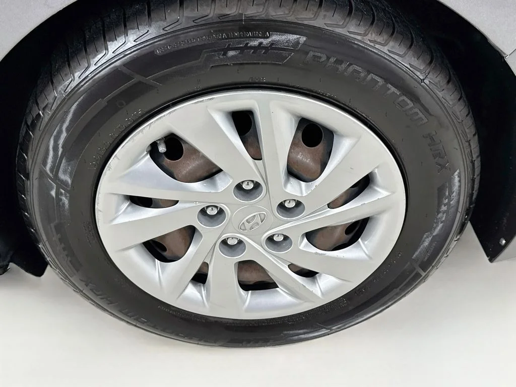 Used 2018 Machine Gray Hyundai SEL image 35