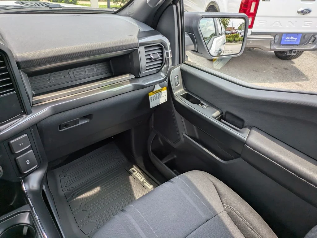 New 2026 Oxford White Ford STX image 17