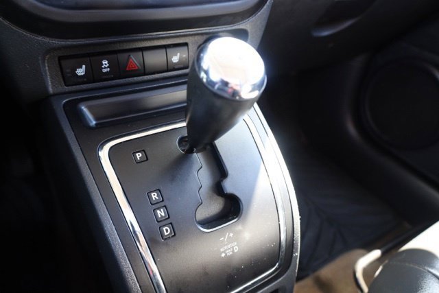 Used 2016 Black Jeep Latitude image 10