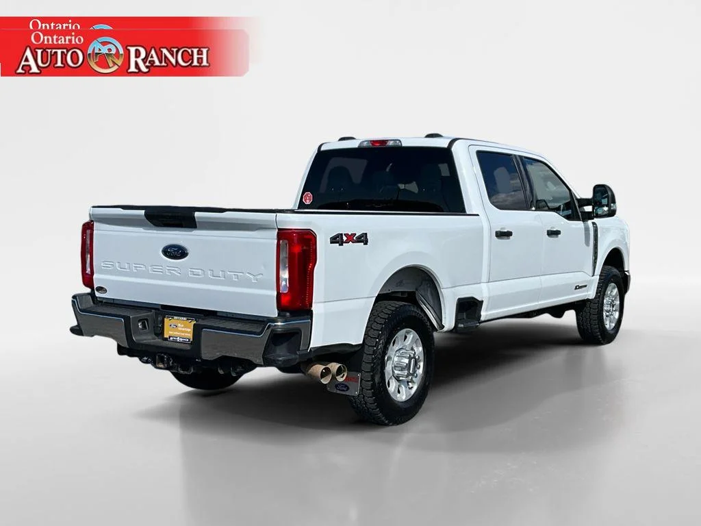 Used 2023 Oxford White Ford XLT image 5