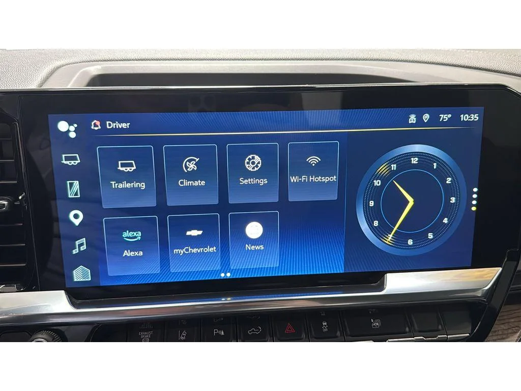 Used 2025 Summit White Chevrolet LT image 25