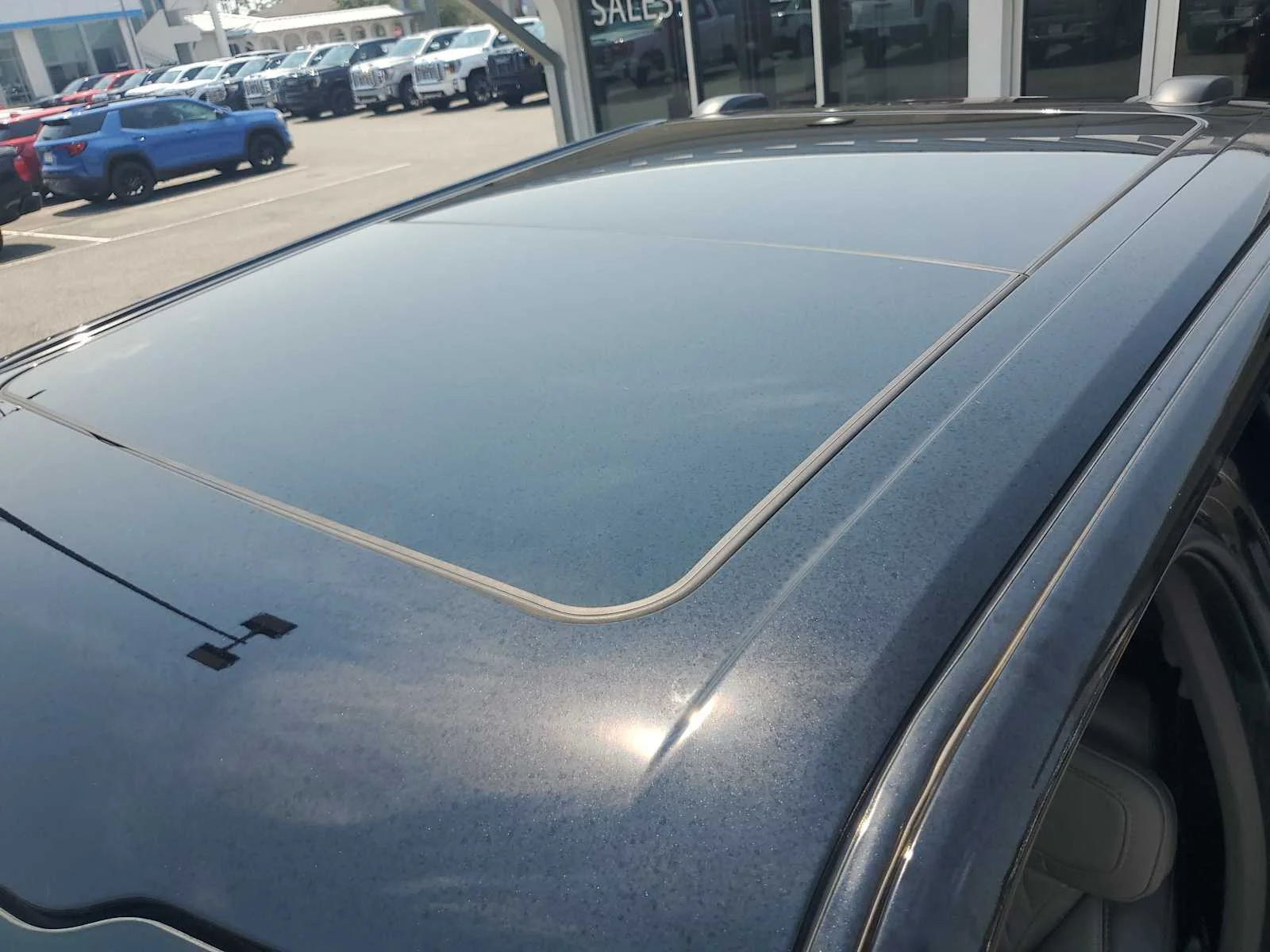 Used 2024  Ford Platinum image 13