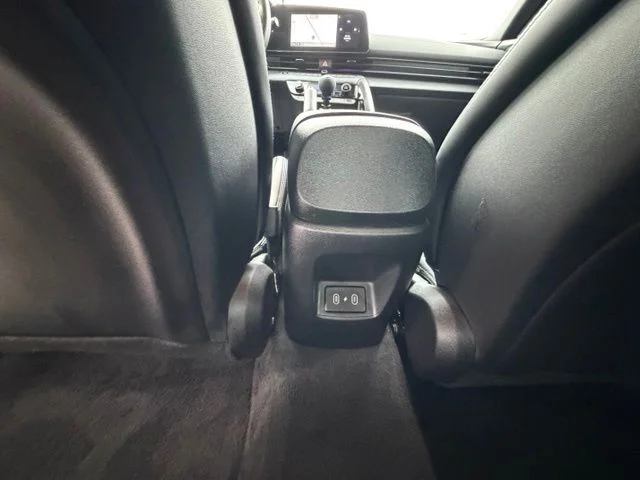 Used 2025 Black Hyundai Base image 25