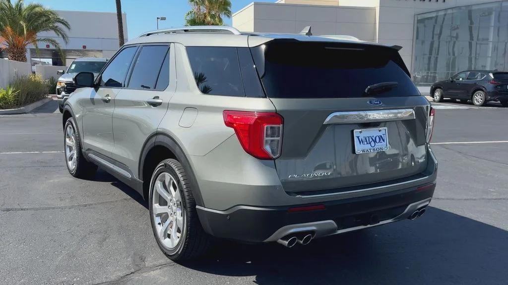 Used 2020 Green Ford Platinum image 8
