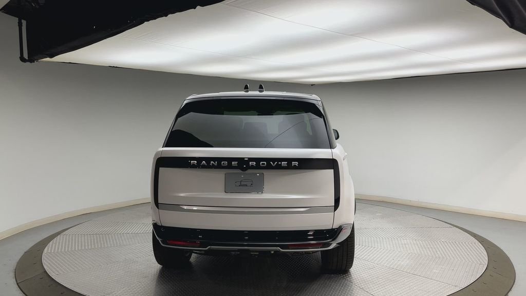 New 2026 Icy White Satin LAND ROVER Autobiography image 3