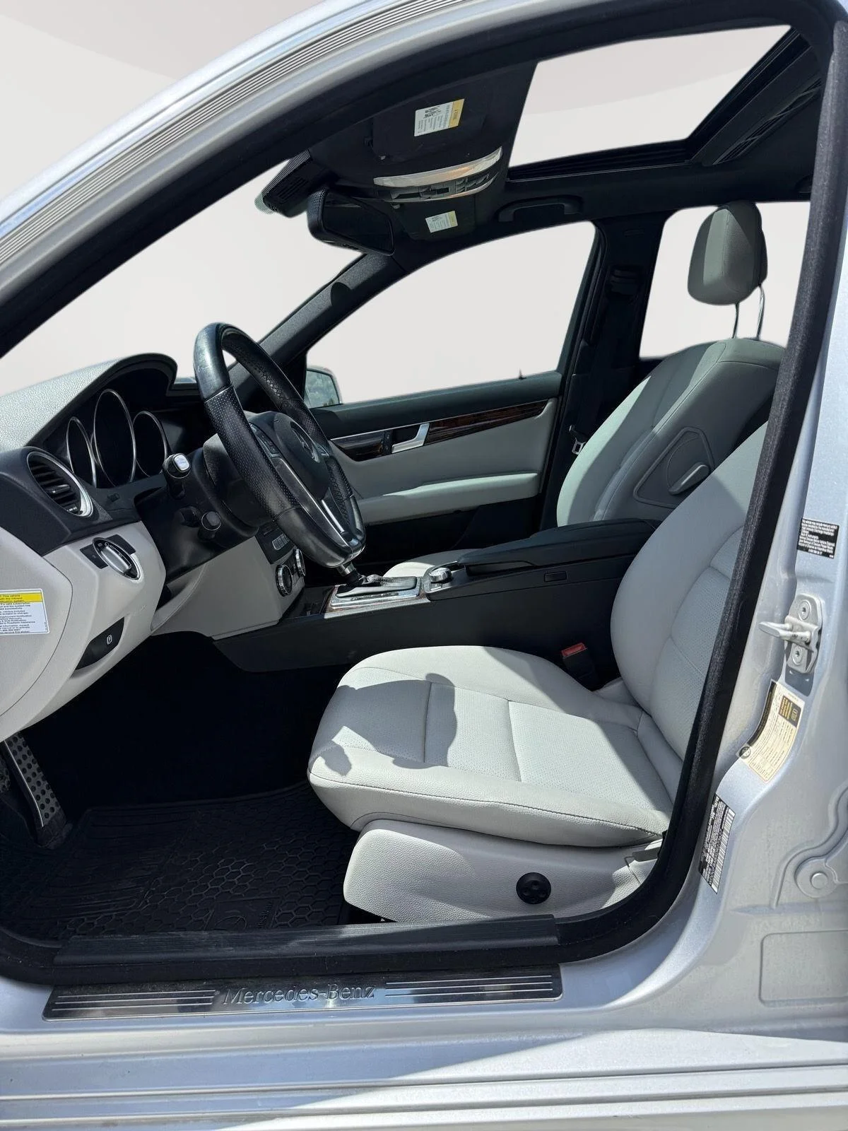 Used 2013 Iridium Silver Metallic Mercedes-Benz C 300 Luxury image 4