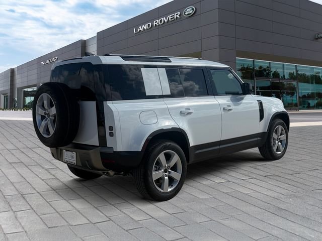 New 2026 Fuji White Land Rover S image 5