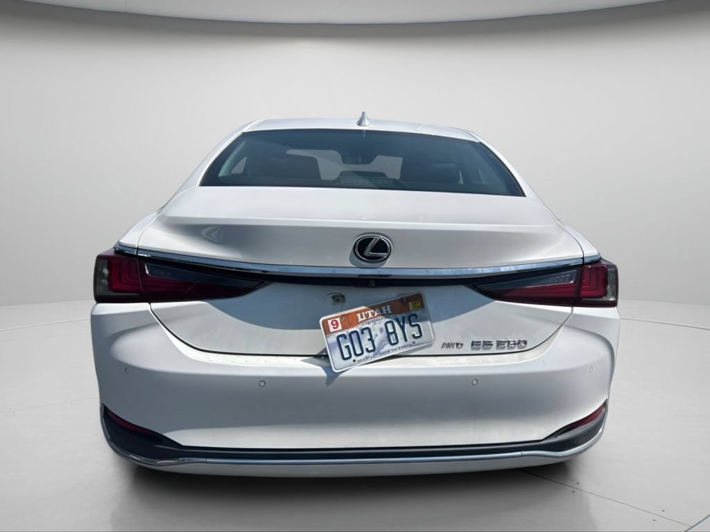 Used 2021 White Pearl Lexus 250 image 6