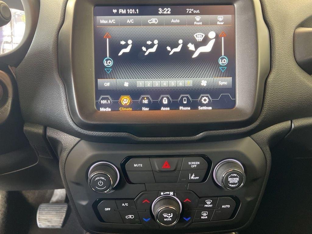 Used 2022 Graphite Gray Jeep Latitude image 24
