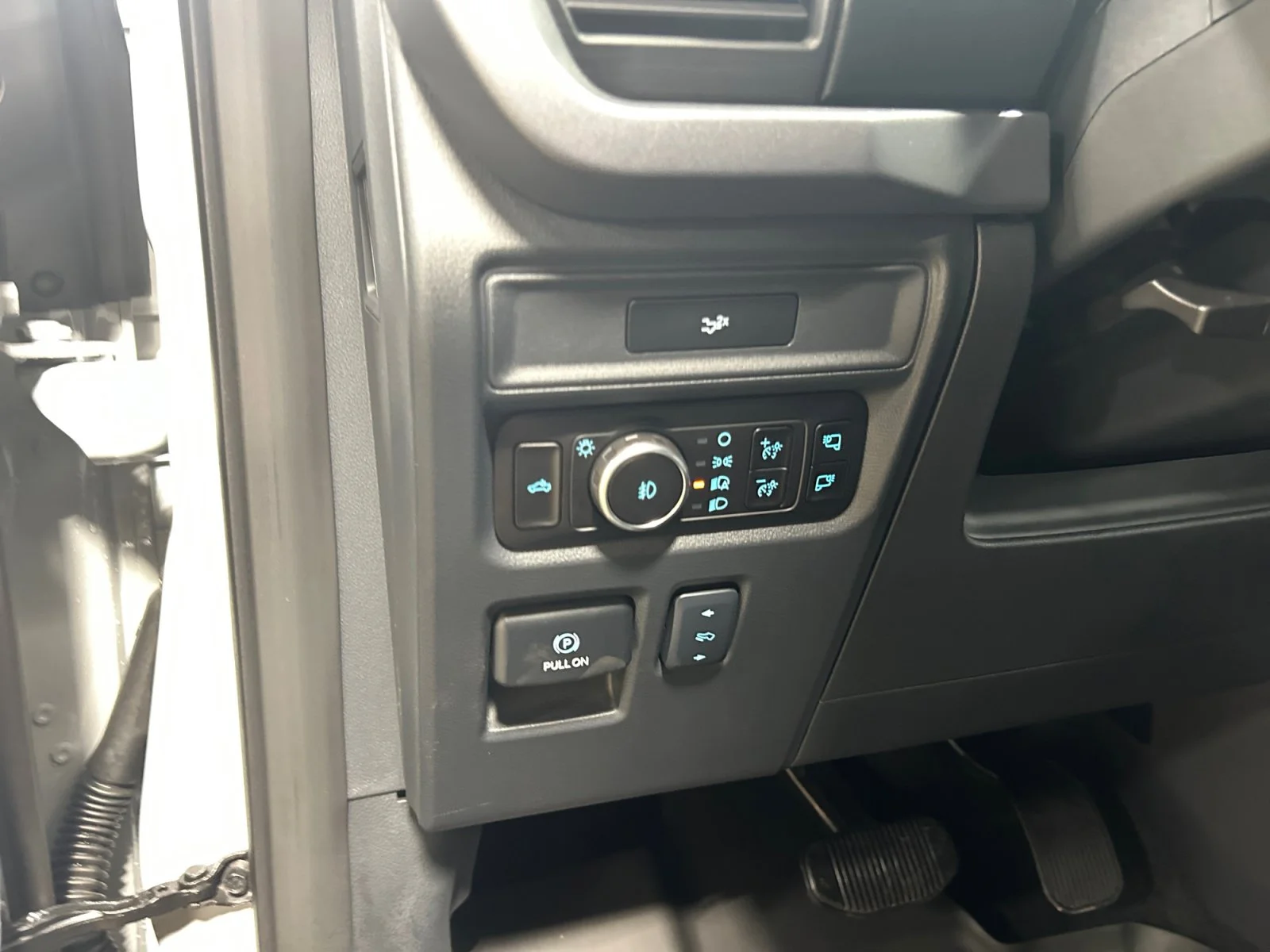 New 2026 Avalanche Ford XLT image 16