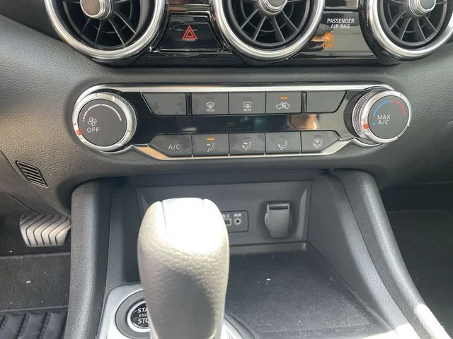 2025 Nissan Sentra SV - Photo 25