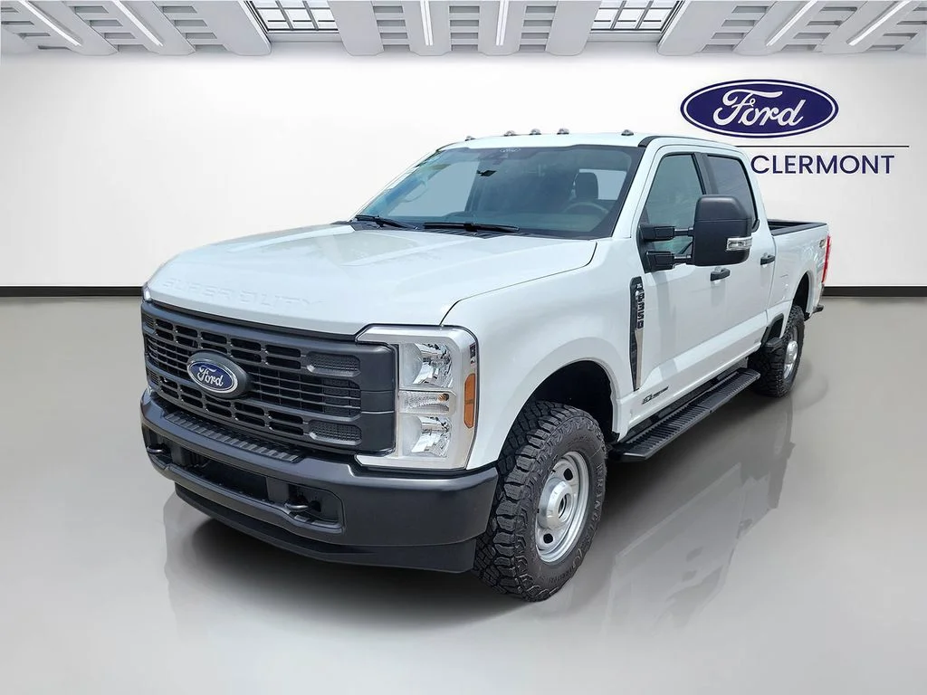 New 2026 Oxford White Ford F-350® XL image 2