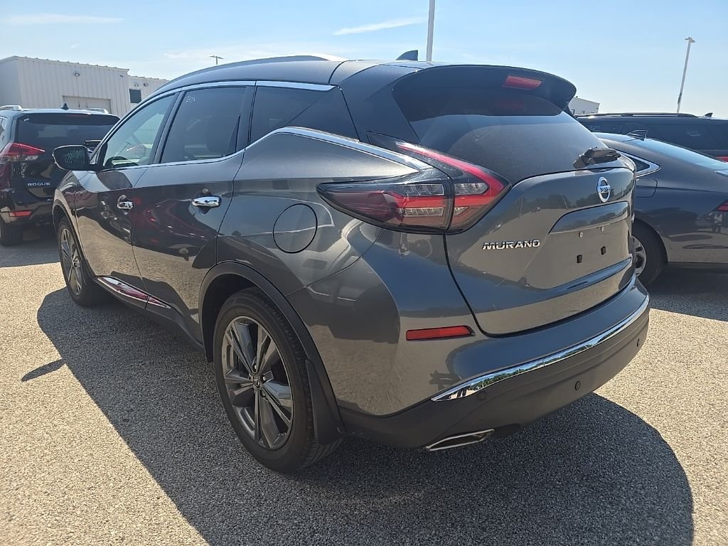 Used 2019  Nissan Platinum image 4