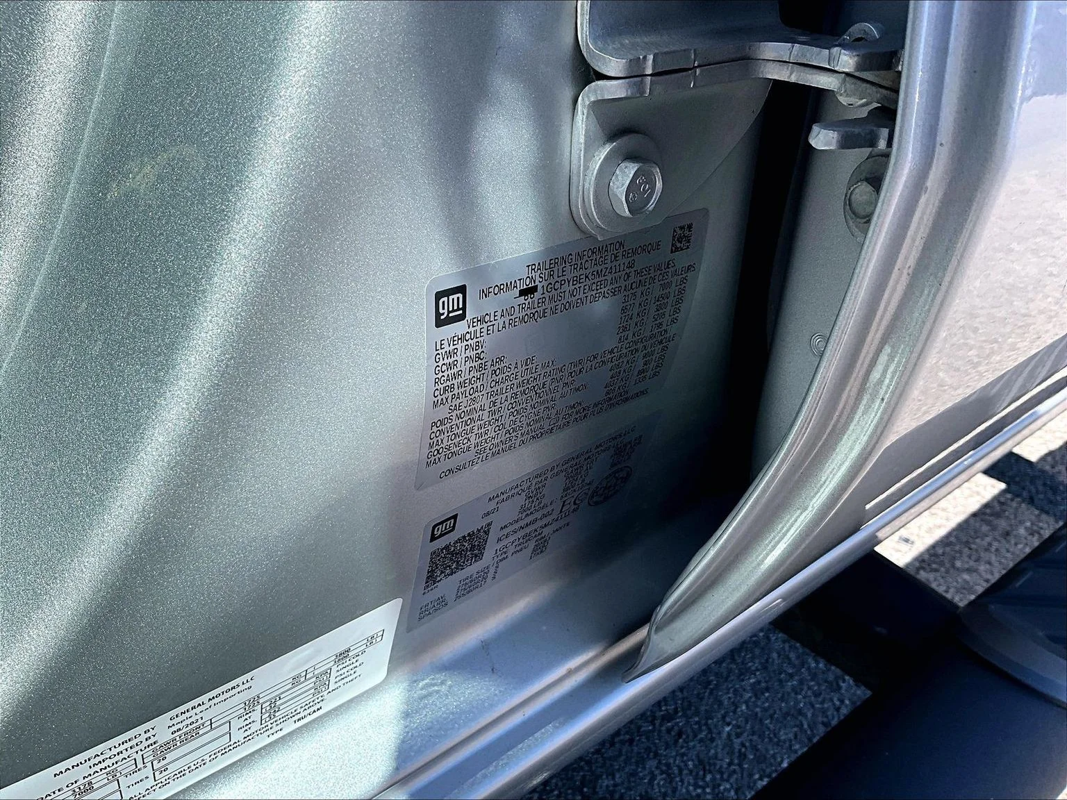 Used 2021 Silver Chevrolet Custom image 37