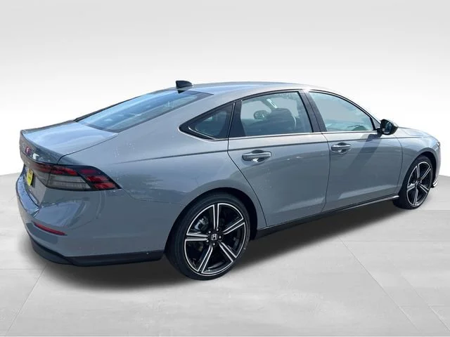 New 2026 Urban Gray Pearl Honda SE image 8