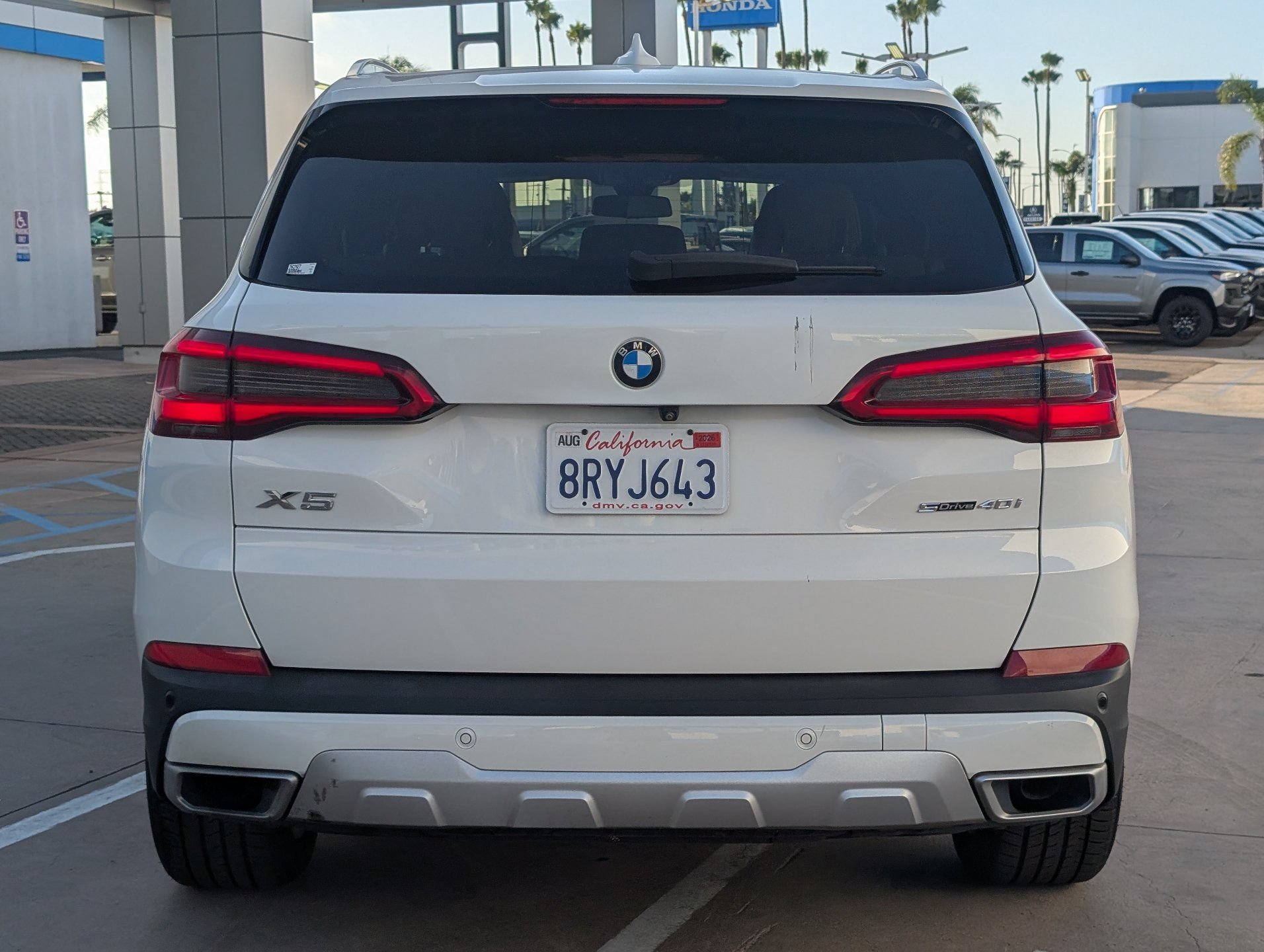 Used 2020 White BMW sDrive40i image 9