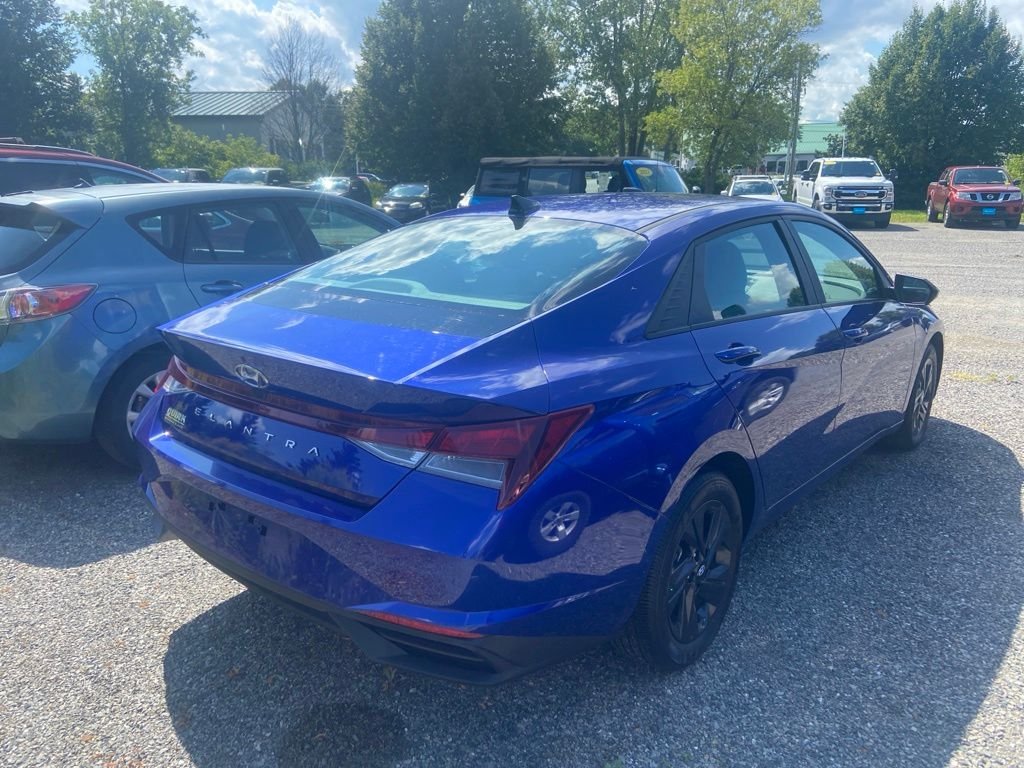 Used 2023 Intense Blue Hyundai SEL image 5