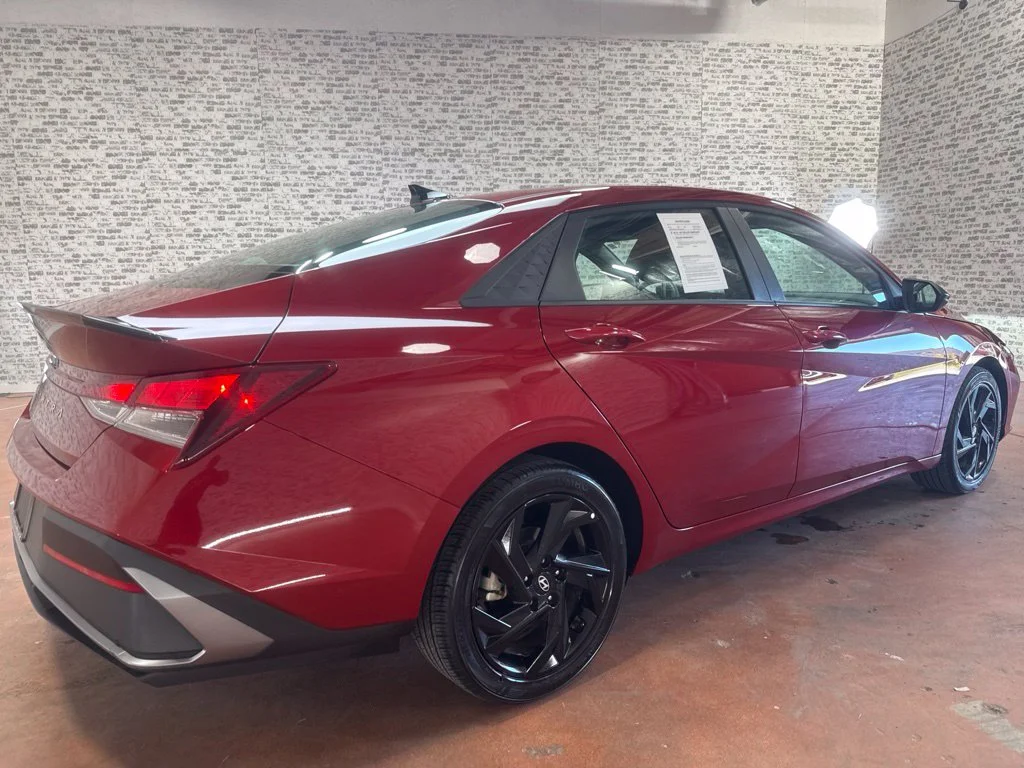 Used 2026 Ultimate Red Hyundai SEL Sport image 7