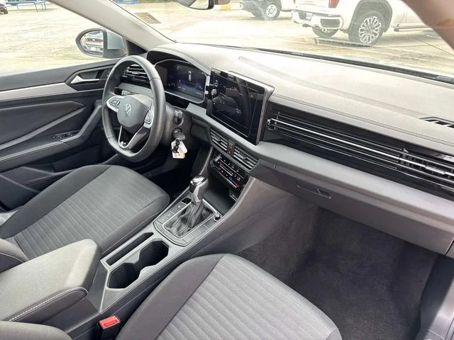 Used 2025 Silver Volkswagen 1.5T S image 28