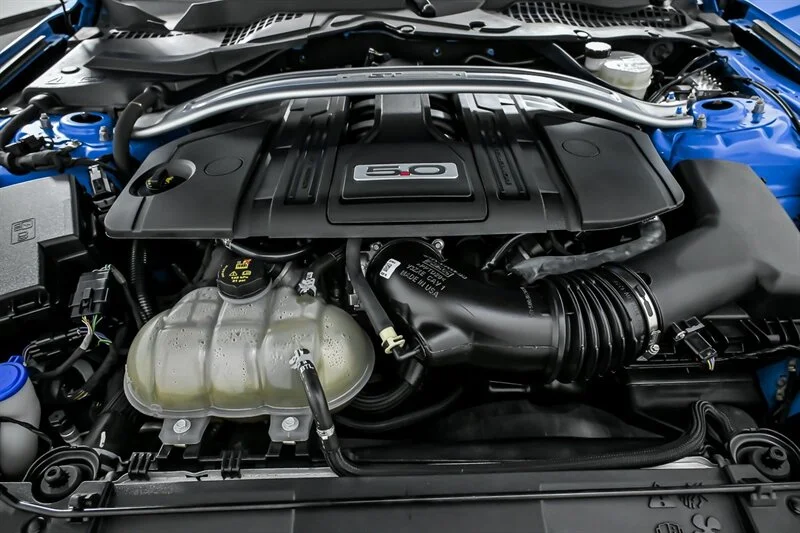 Used 2022 Grabber Blue Ford GT Premium image 14
