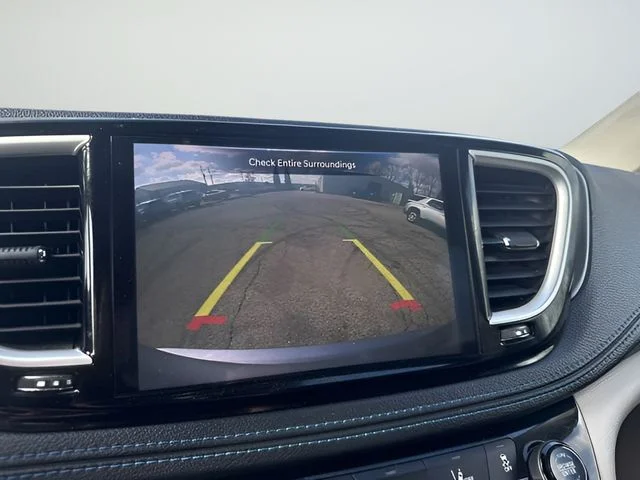 Used 2021 Silver Chrysler Touring L image 16
