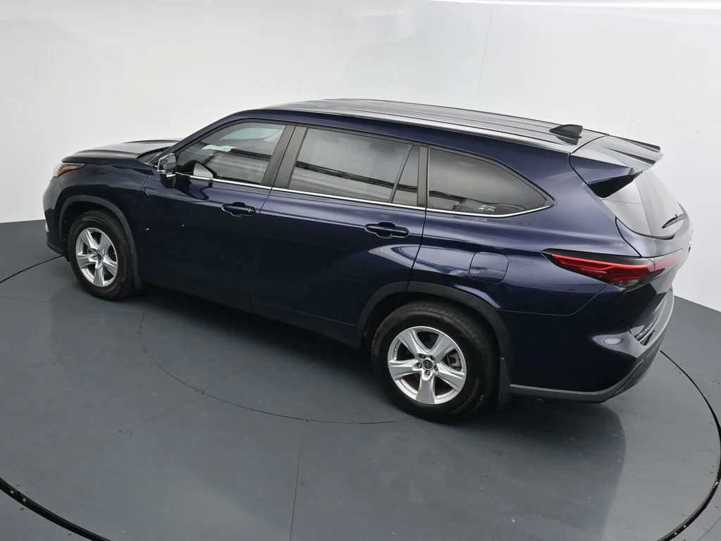 Used 2023 Blue Toyota LE image 13