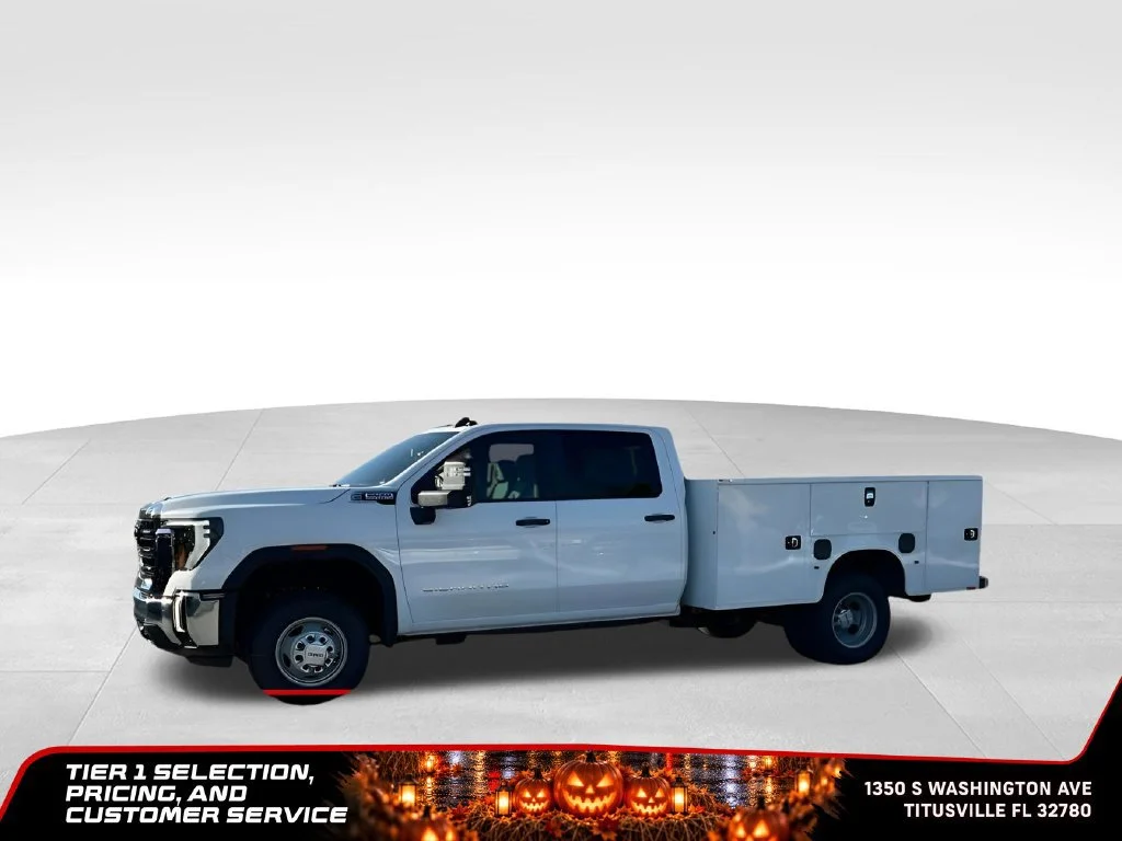 New 2026 Summit White GMC Pro image 3