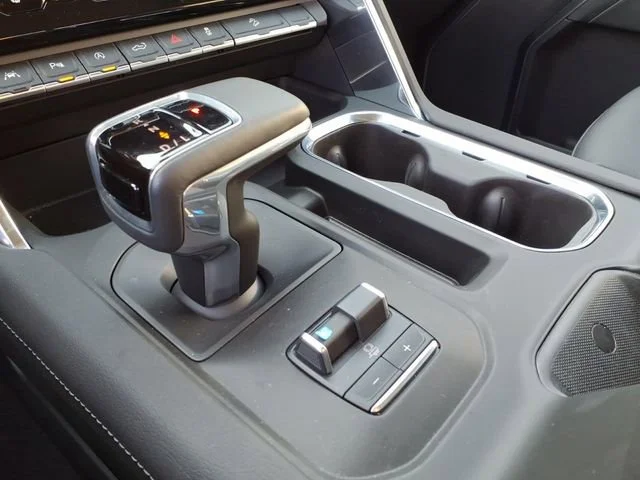 Used 2025 Onyx Black GMC Denali image 22