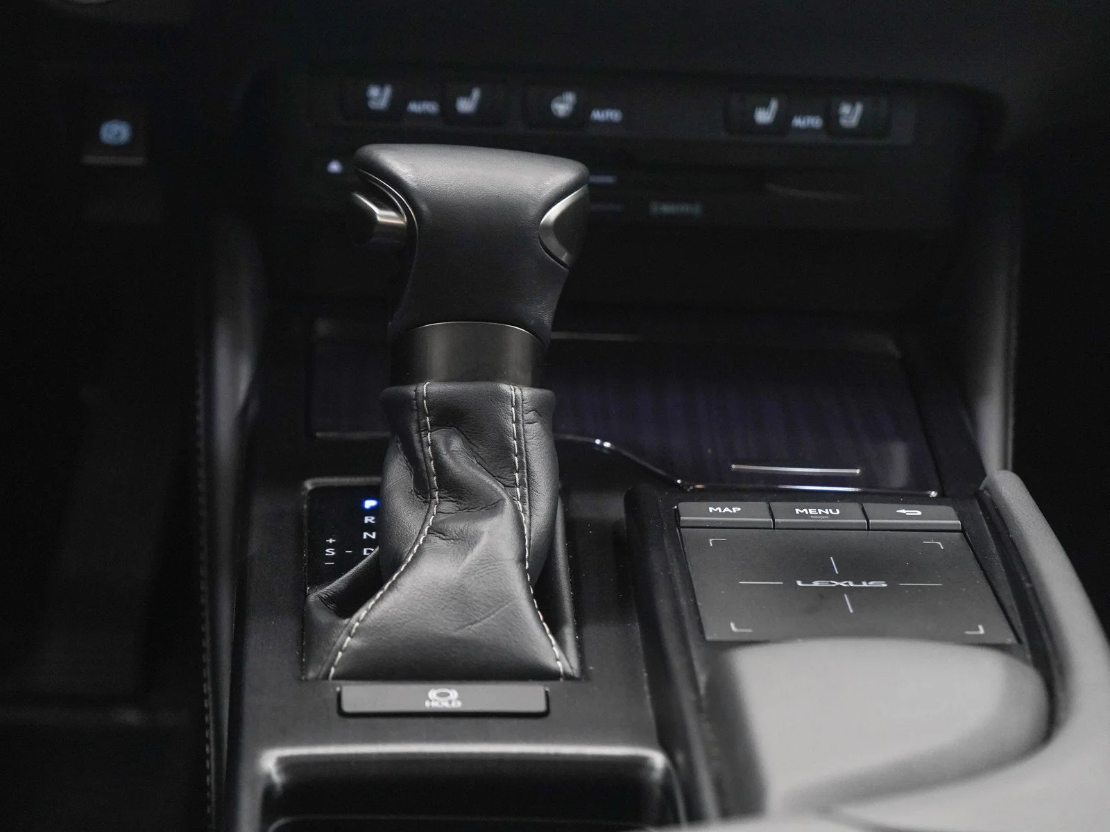 Used 2019 Moonbeam Beige Met Lexus  image 17