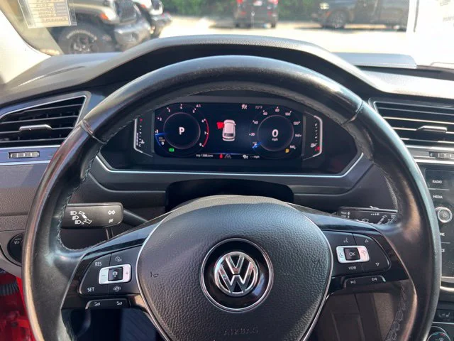Used 2019 Red Volkswagen 2.0T SEL Premium image 20