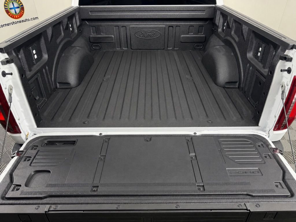 New 2026 White Ford XLT image 20