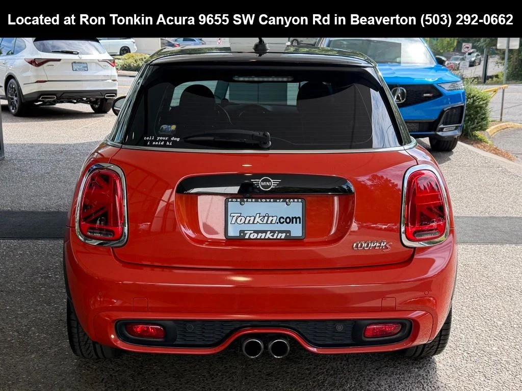 Used 2019 Solaris Orange Metallic MINI Classic image 6