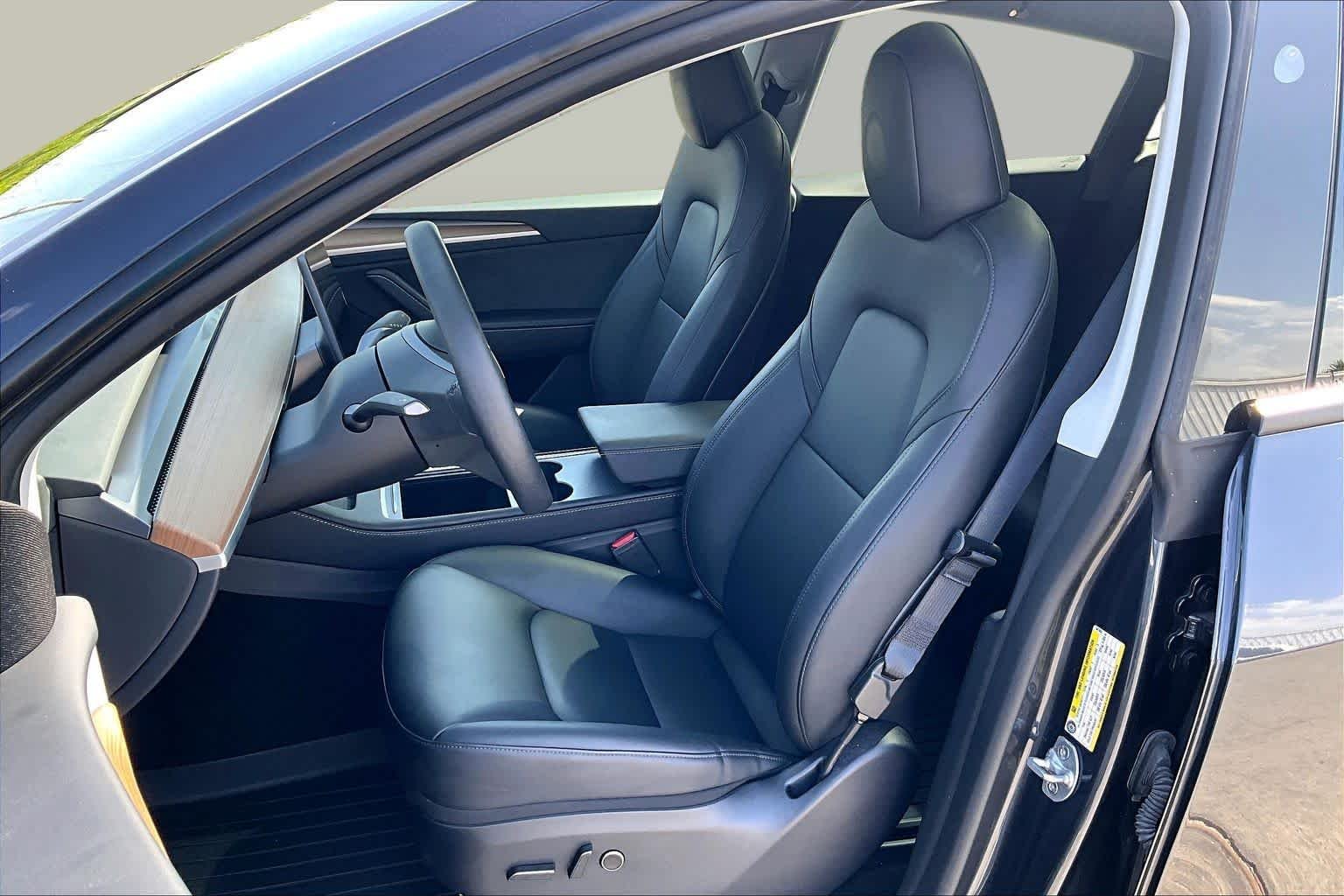 Used 2025 Stealth Grey Tesla Long Range image 7