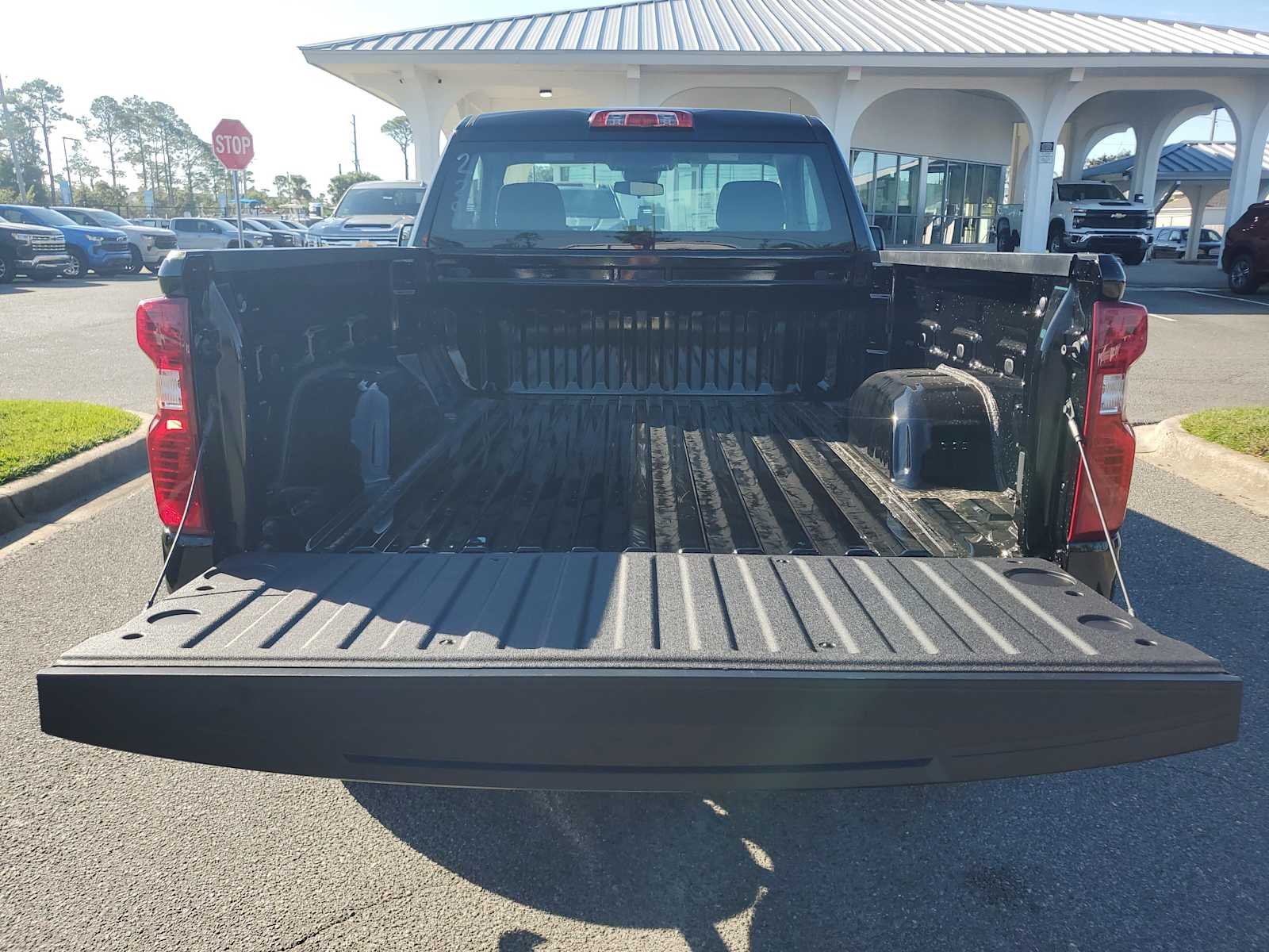 2026 Chevrolet Silverado 1500 photo 4