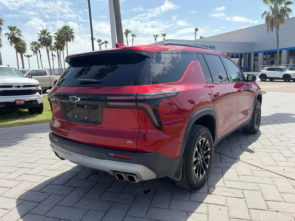 Used 2024 Radiant Red Tintcoat Chevrolet Z71 image 5