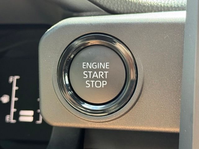 Used 2026 White Toyota SR5 image 28