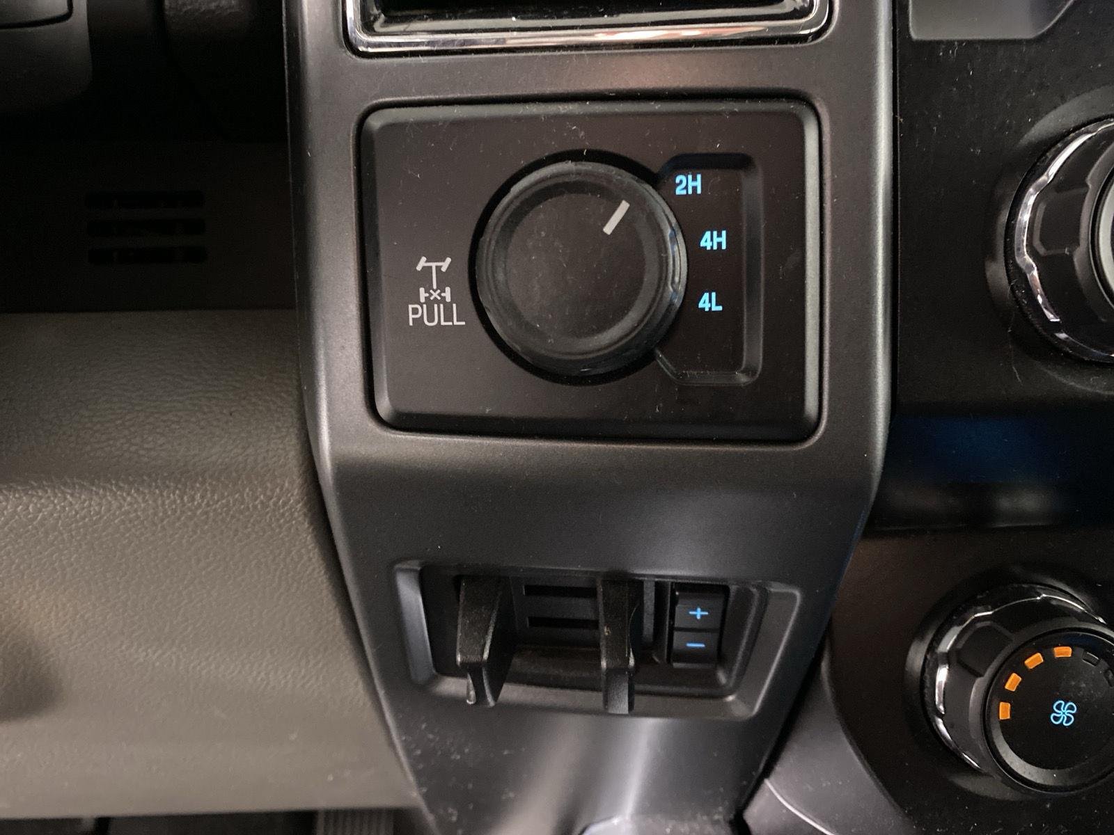 Used 2021 Agate Black Ford XLT image 23