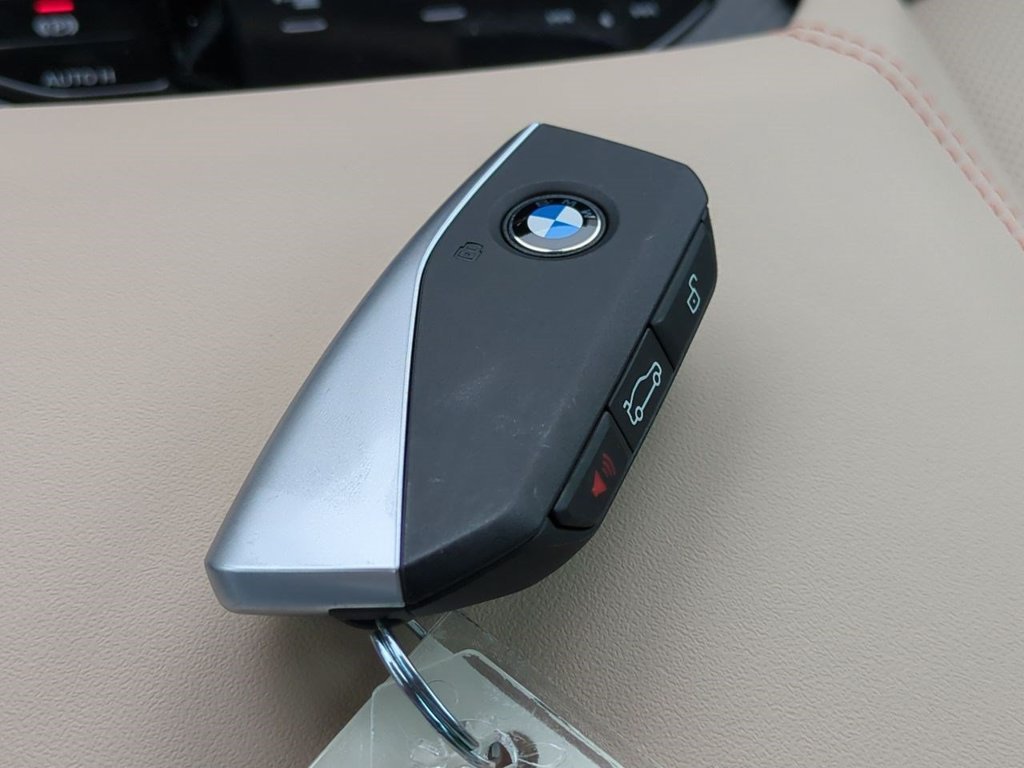 New 2026 Arctic Race Blue metallic BMW 30 xDrive image 30