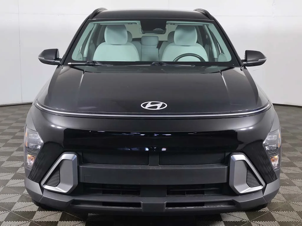 Used 2024 Black Hyundai SEL image 12