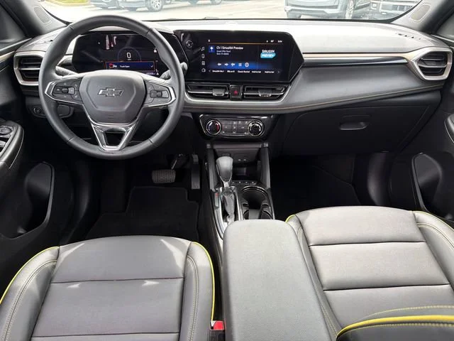 Used 2024 Iridescent Pearl Tricoat Chevrolet ACTIV image 22