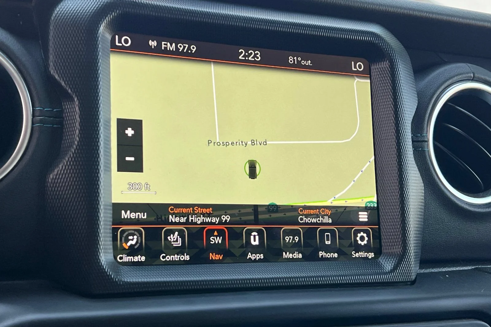 Used 2023 Silver Jeep Rubicon image 19