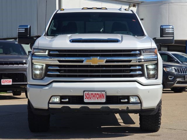 Used 2021 Iridescent Pearl Tricoat Chevrolet High Country image 2