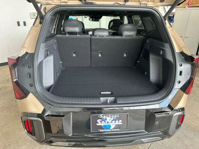 New 2027 Terrain Brown Kia X-Line S image 22