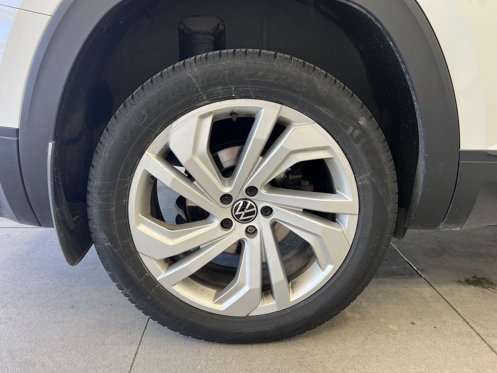 2023 Volkswagen Atlas SE w/Tech - Photo 9