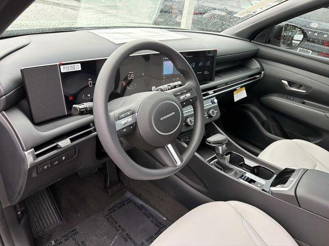 New 2027 Green Hyundai SE FWD image 11