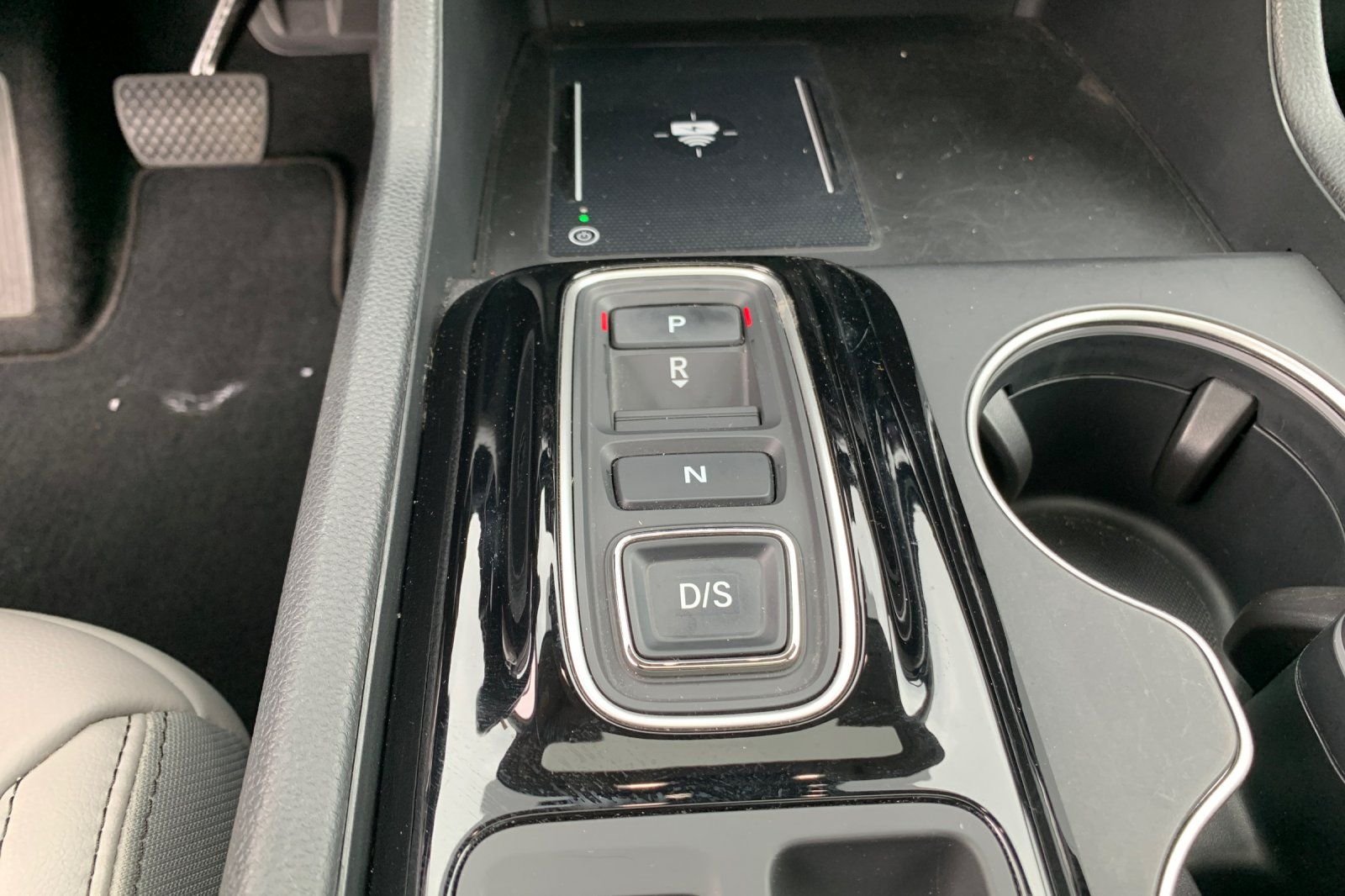 Certified Used 2023 Silver Honda Touring image 27