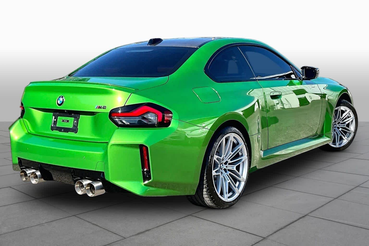 Used 2026 Java Green Metallic BMW  image 7