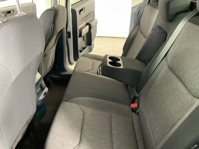 New 2025 Space White Metallic Ford XLT image 27